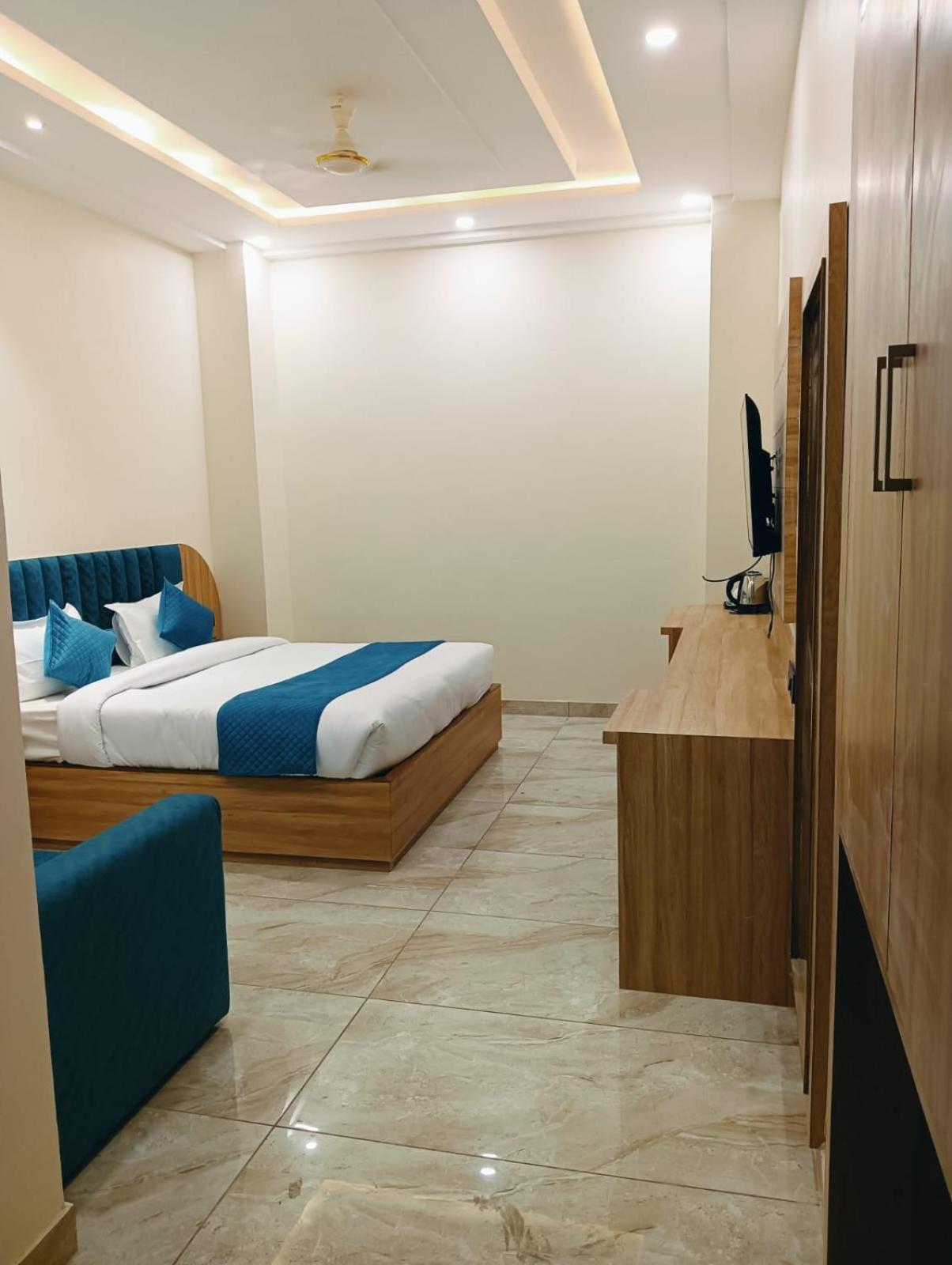 Hotel Shiva International Near By Igi Airport New Delhi Ngoại thất bức ảnh