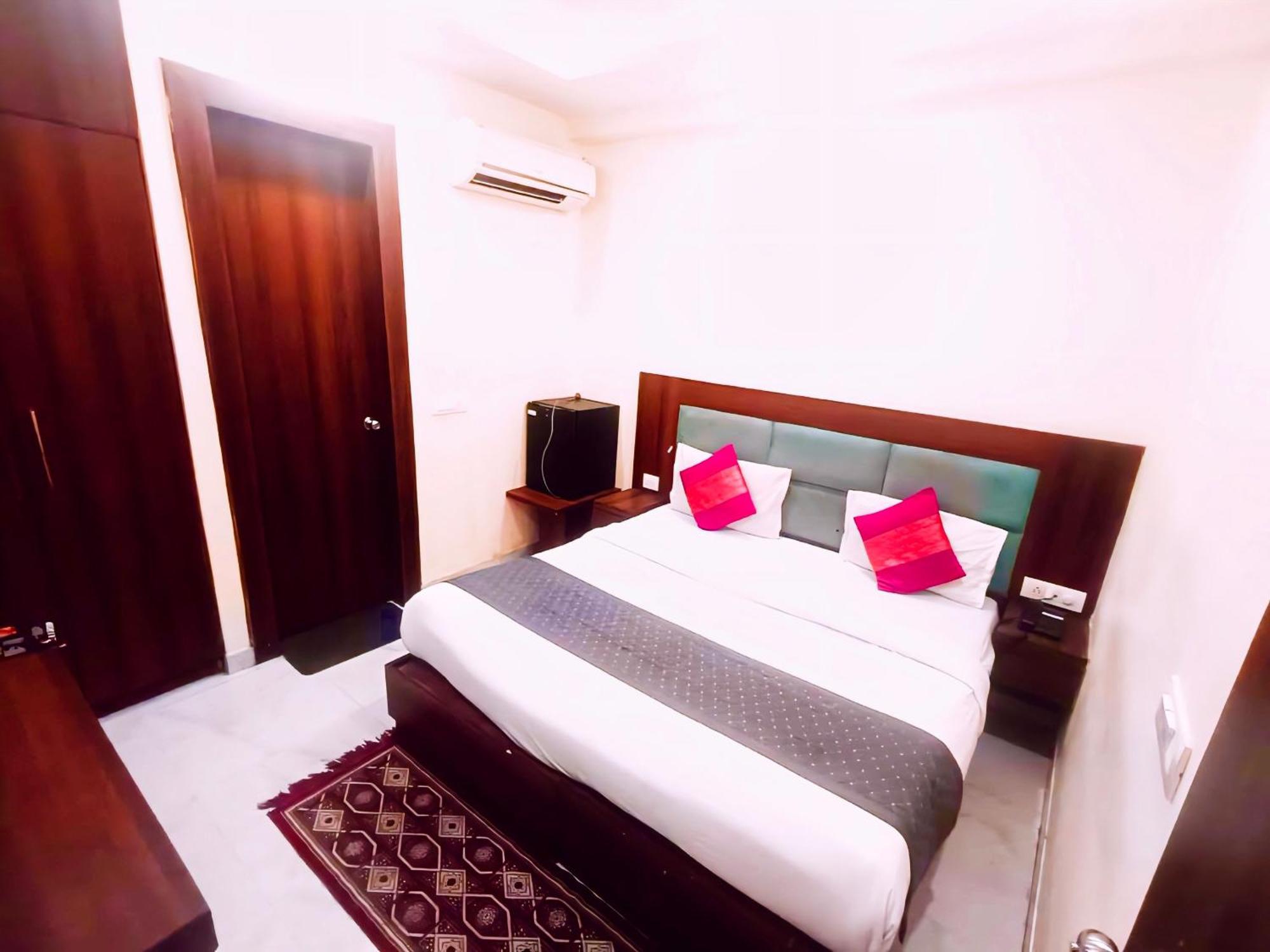 Hotel Shiva International Near By Igi Airport New Delhi Ngoại thất bức ảnh